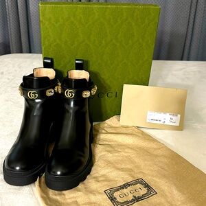 Gucci Magnum calf booties size 39/9